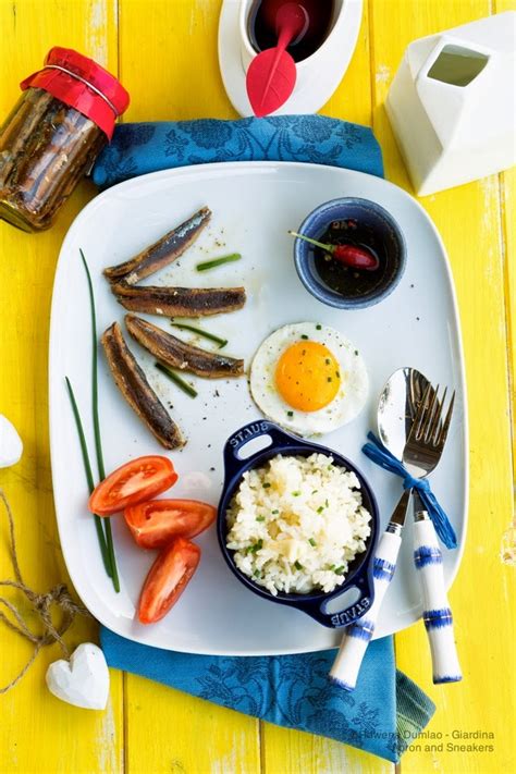 tuyo silog|Dried Herring, Fried Rice & Egg (Tuyosilog), A Philippine Breakfast.
